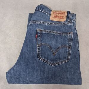 Y2K Levi's 559 Blue Jeans 33x32 Relaxed Fit Straight Leg Medium Washed Denim